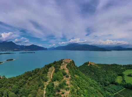 manerba, lago di Garda, vista aerea